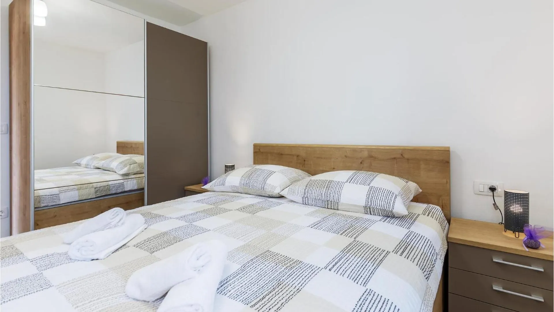 Beautiful Home In Krnica With Wifi 0*,  Croazia
