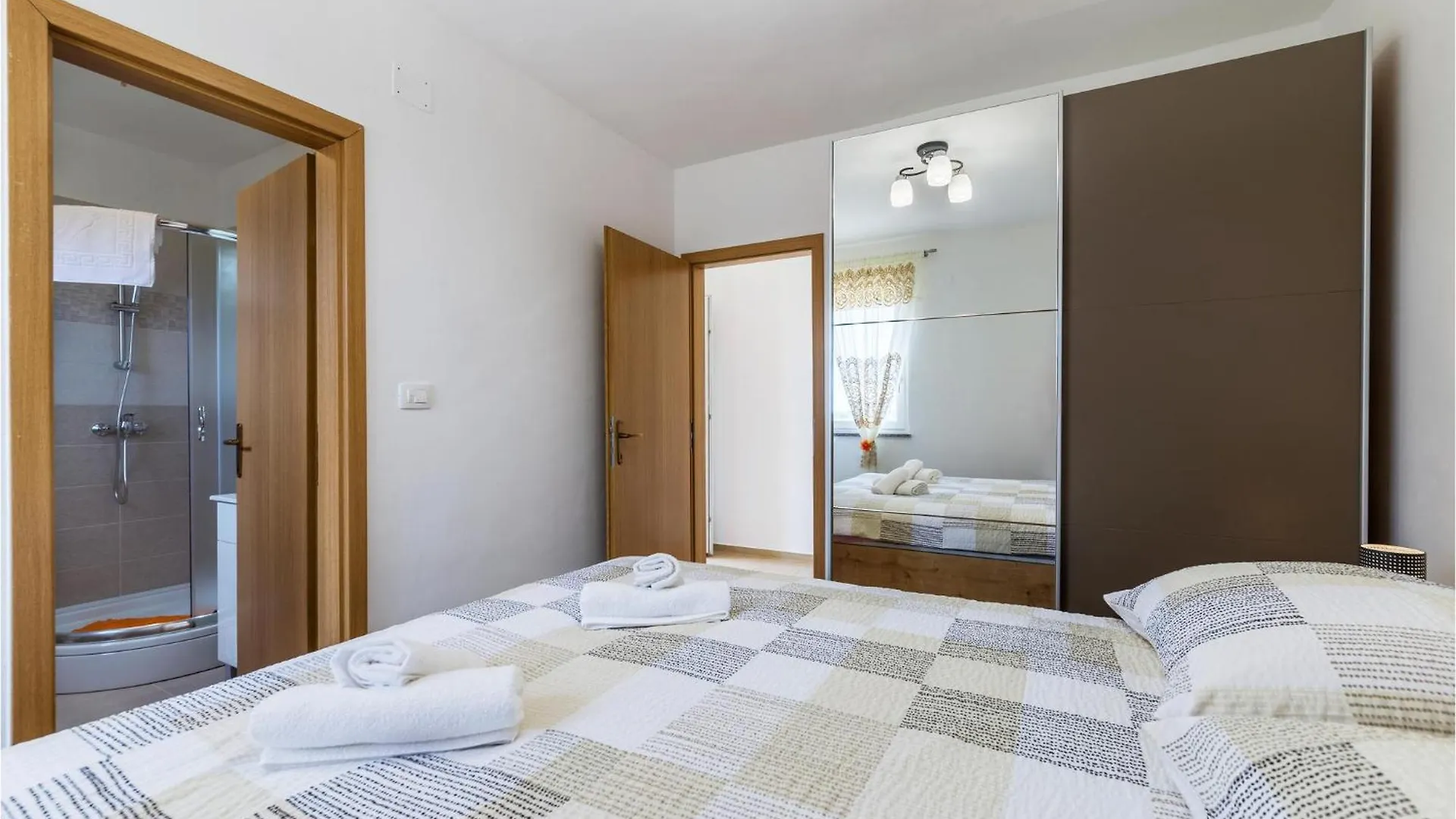 Beautiful Home In Krnica With Wifi