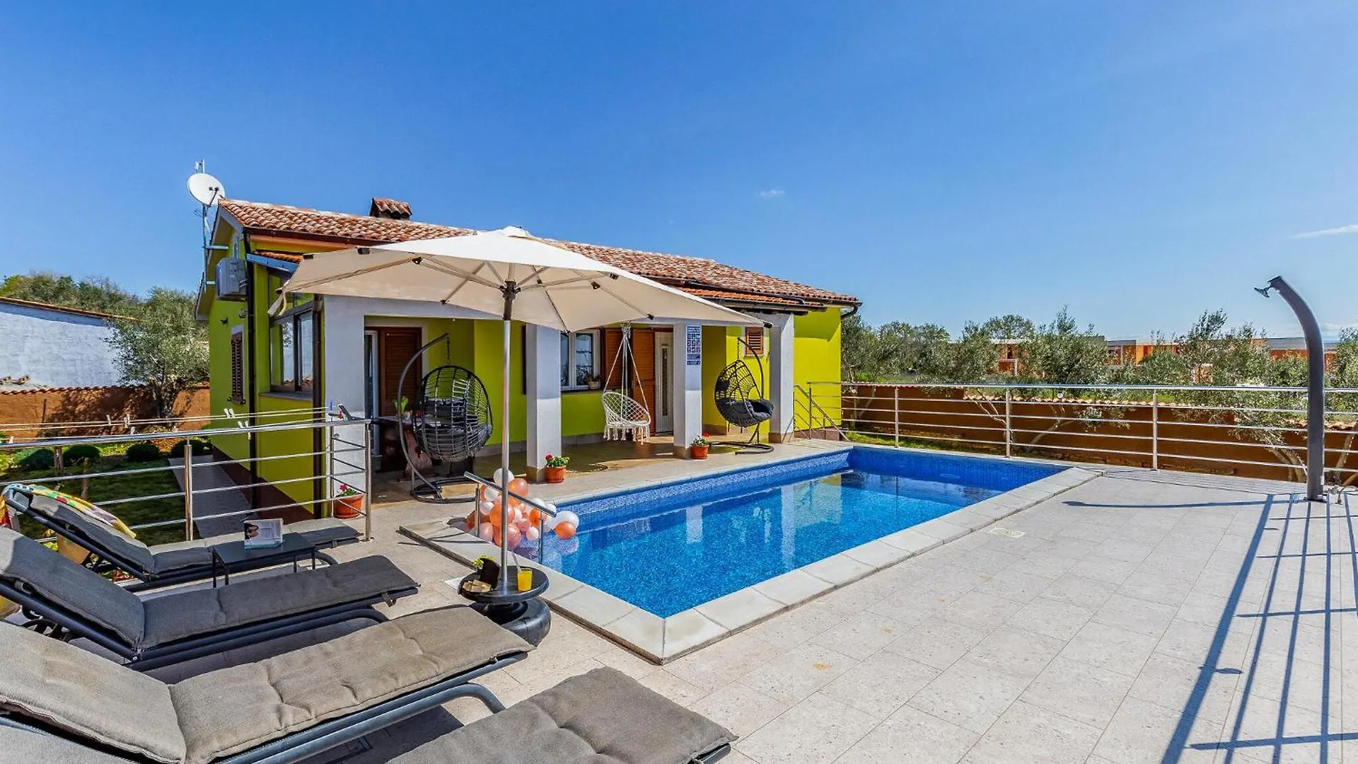 Beautiful Home In Krnica With Wifi