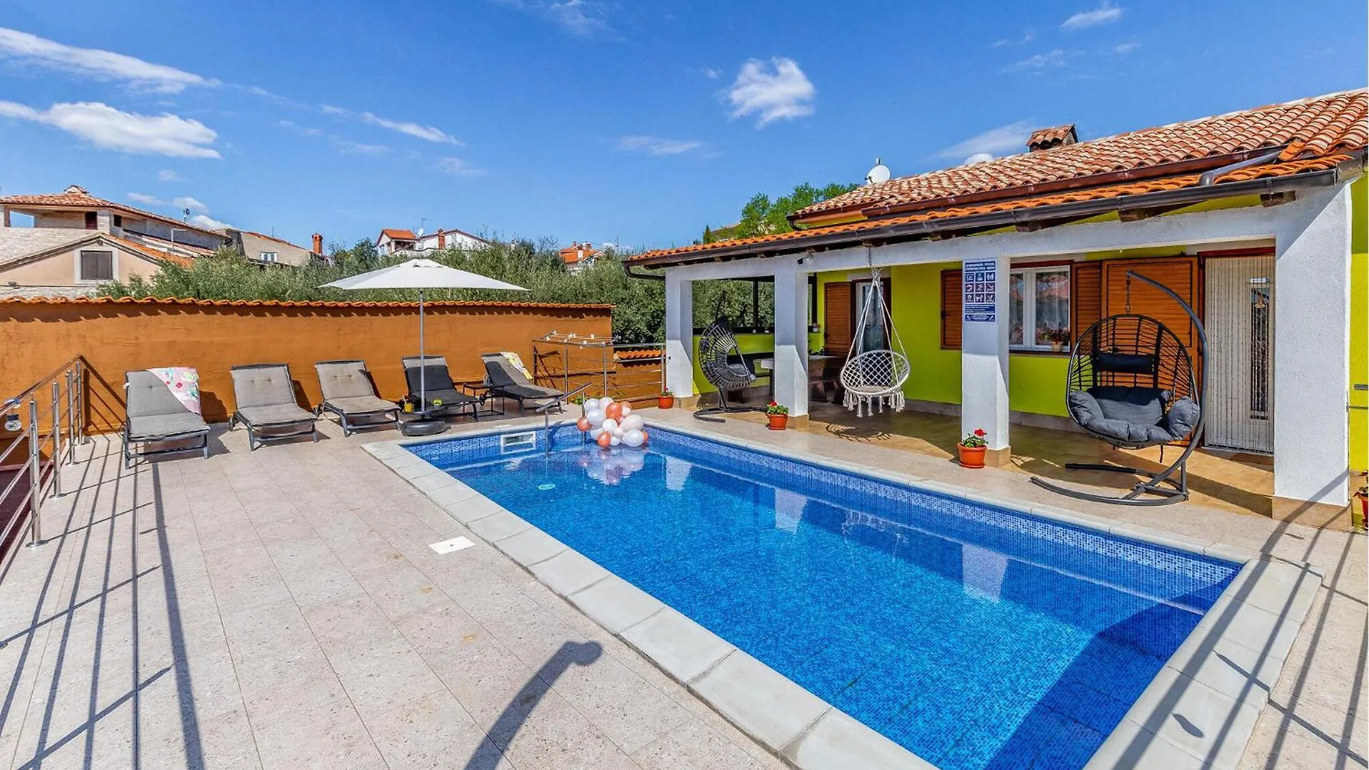 Beautiful Home In Krnica With Wifi 0*,  Croazia